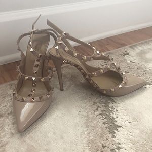 Valentino patent rockstud caged pump 100mm 38.5